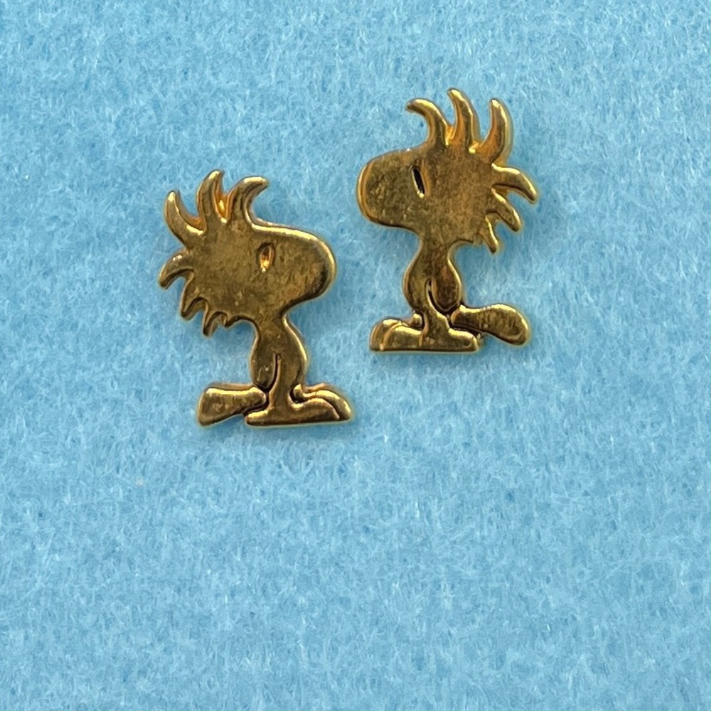 Vintage Snoopy Woodstock 23k Gold Post Earrings Peanuts United Feature Syndicate